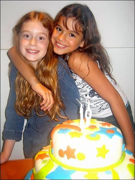 Marina Ruy Barbosa e Bruna Marquezine - aniversário - criança