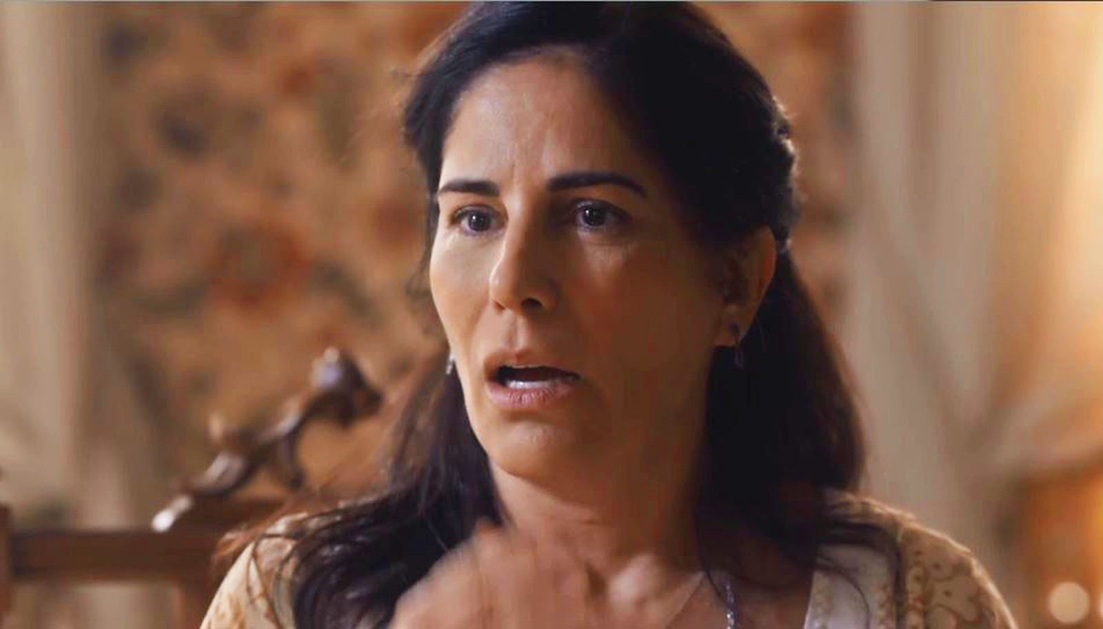 Lola em cena da novela das 18h da Globo, Éramos Seis (Foto: Reprodução)