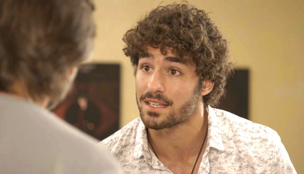 Juan fala com Mário na novela Salve-se Quem Puder - Foto: Reprodução