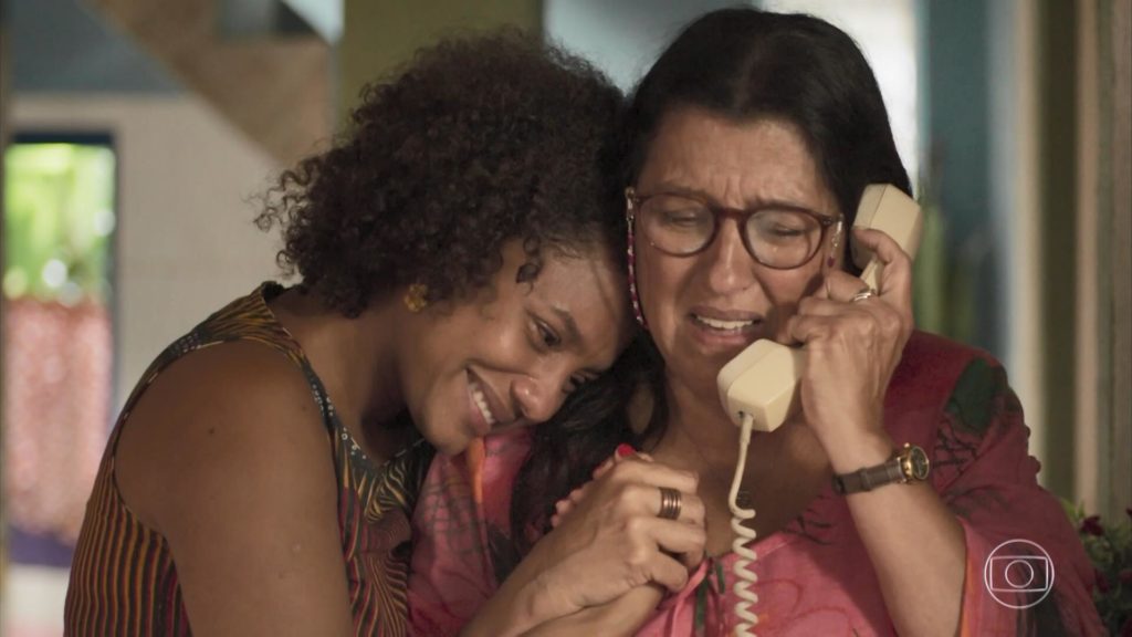 Lurdes e Camila em cena da novela Amor de Mãe - Foto: Rerpodução