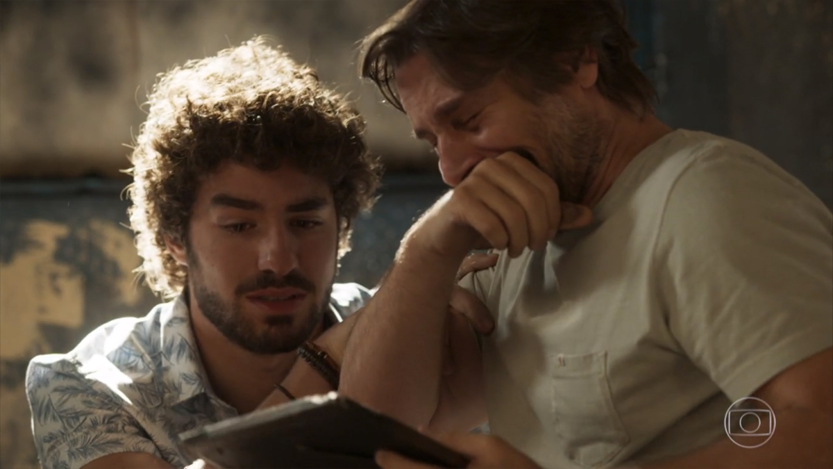 Juan e Mário em cena da novela Salve-se Quem Puder - Foto: Reprodução