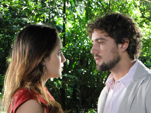Rodrigo e Ana na novela A Vida da Gente, da Globo - Foto: Reprodução