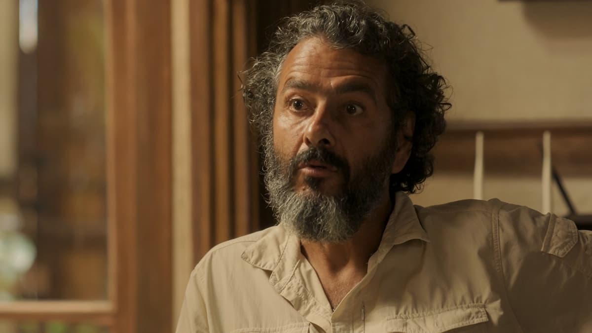 Zé Leôncio se assusta com revelação de Filó em cena da novela Pantanal